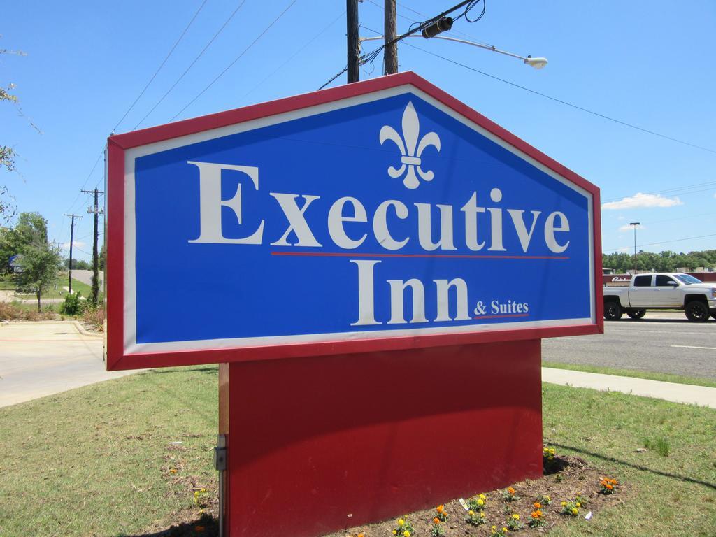 Executive Inn And Suites Tyler Exterior foto